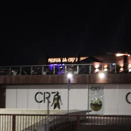 לינה וארוחת בוקר Alexia פונשל